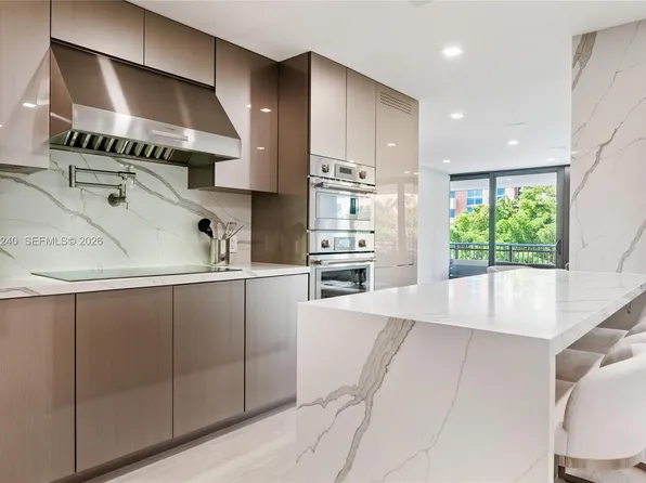 2901 S Bayshore Dr, Miami, FL