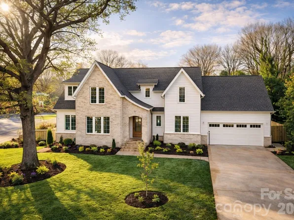 5876 Wedgewood Dr, Charlotte, NC 28210