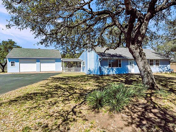 5th image of 325 Sandy Harbor Drive