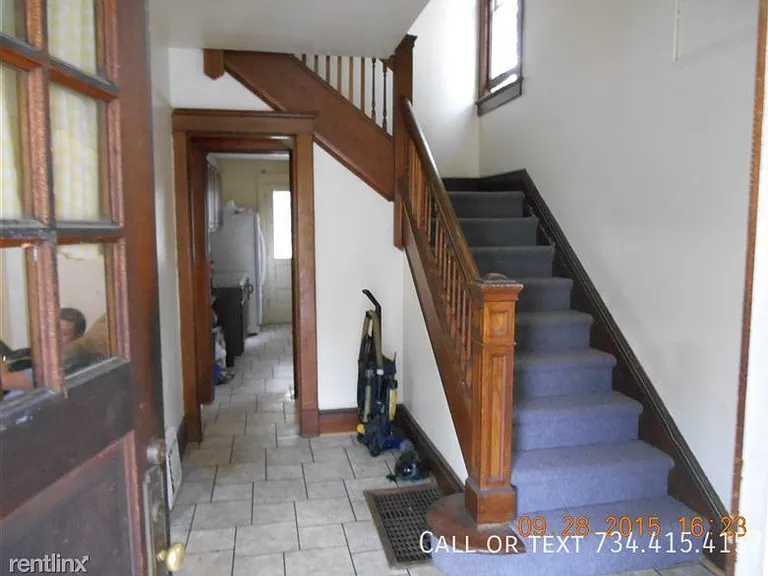1002 Packard St — Photo 11