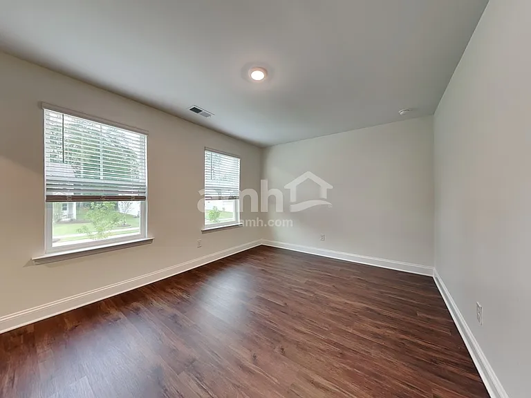 605 Rivermist Dr — Photo 21