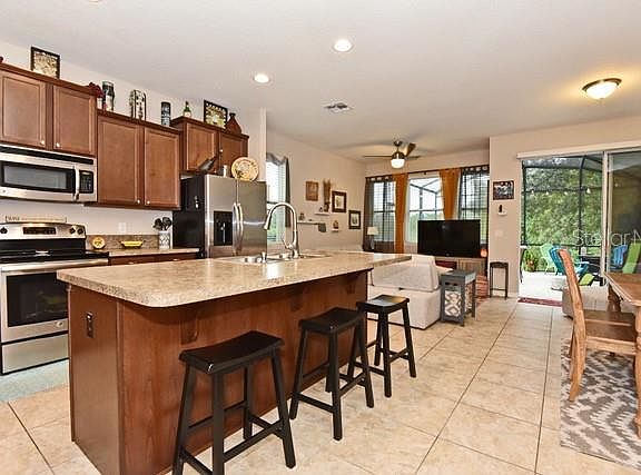 5th image of 1115 Peterson Pl