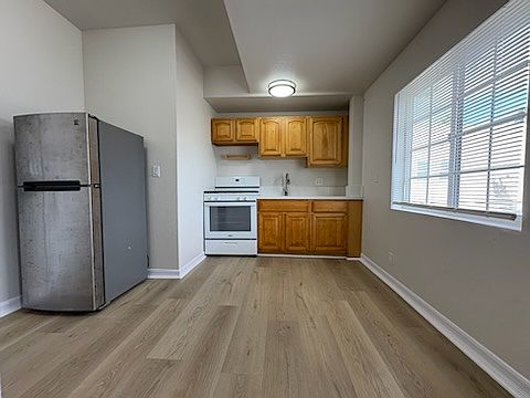2nd image of 1078 E Ocean Blvd APT 20