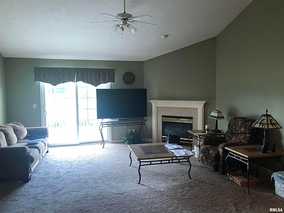 3rd image of 73 Fox Creek Ct #44