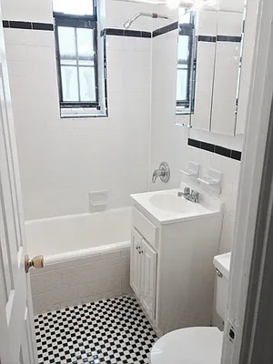 Rented by Bohemia Realty Group | media 4