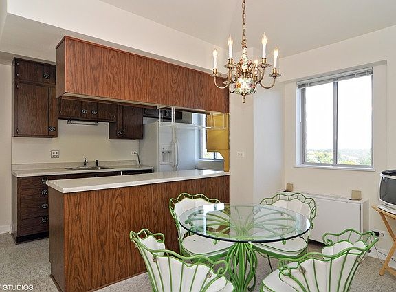 4th image of 7141 N Kedzie Ave APT 1501