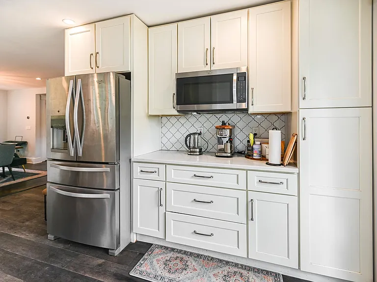 669 Doremus Ave — Photo 21