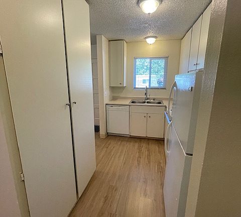 4th image of 8724 Lund Hill Ln #30