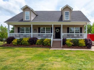 321 Springlake Rd, York, SC 29745