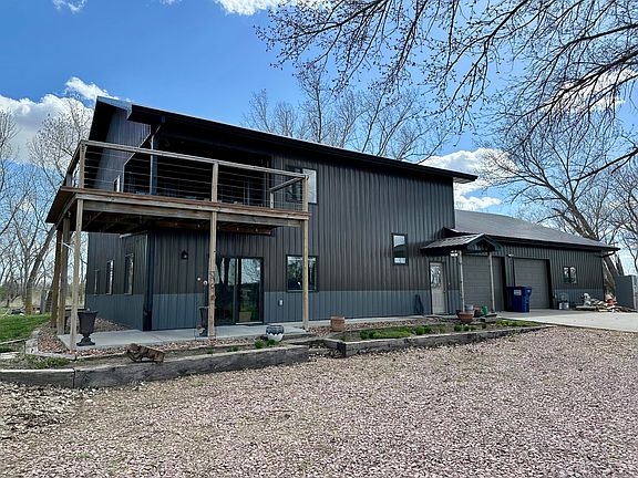 4th image of 118 W Harmon Dr