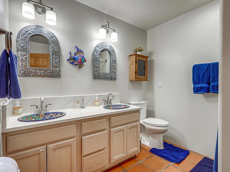 2nd Bathroom
