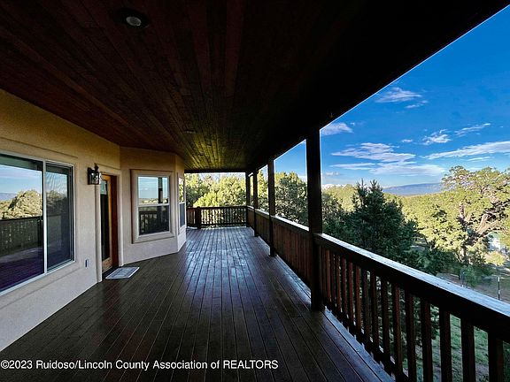 3rd image of 132 Linda Vista Ln