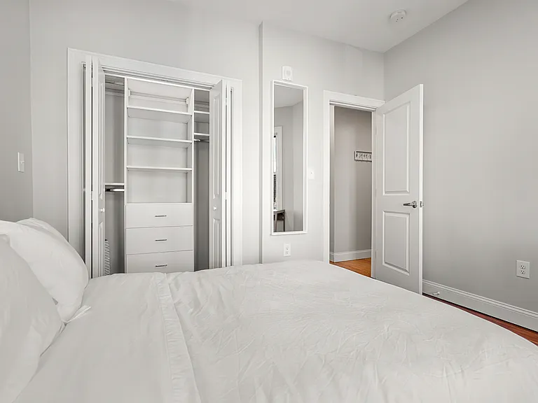 821 Saratoga St #1 — Photo 3