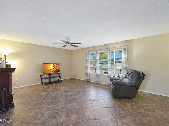 2nd image of 10601 W DESERT ROCK Drive