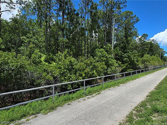 5th image of 2157 Hammock Rd