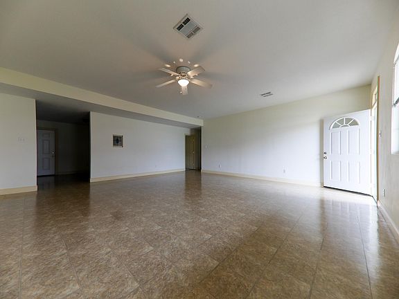 3rd image of 5048 Shannon Dr