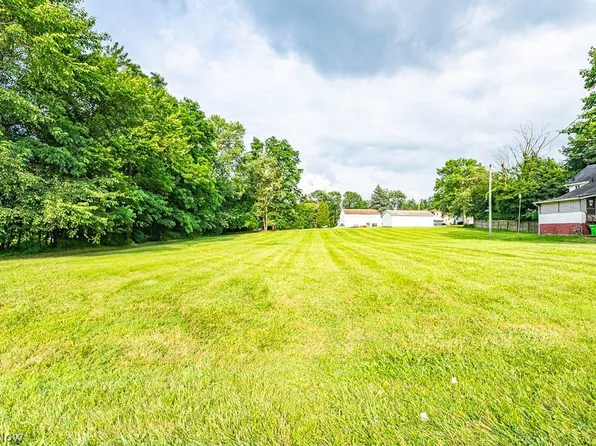 287 1/2 W Main St, Alliance, OH 44601