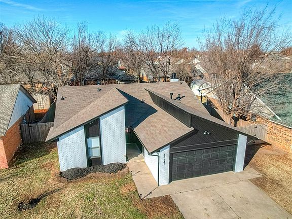 3rd image of 13141 Turtle Creek Dr