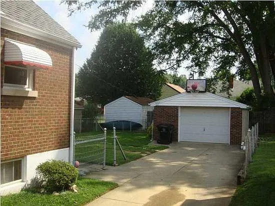 2345 Delor Ave — Photo 34