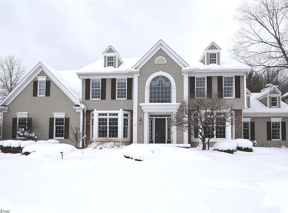 1st image of 8024 Majestic Oaks Trl