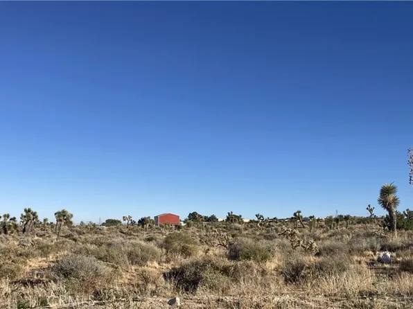 3 Lebec Rd, Phelan, CA 92371