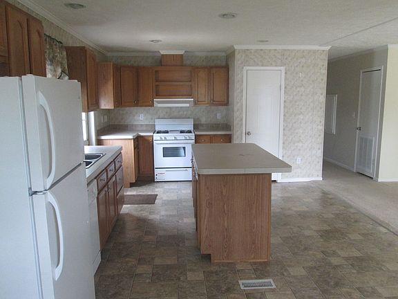 5th image of 28319 Beechwood Dr #234
