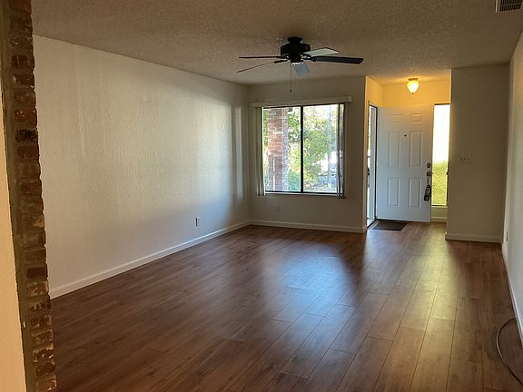 4th image of 1714 Kent St APT B