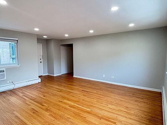 4th image of 1420 W Estes Ave APT 2A