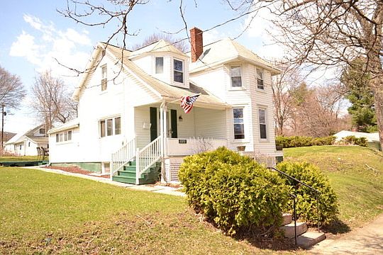 1st image of 1115 Davis St