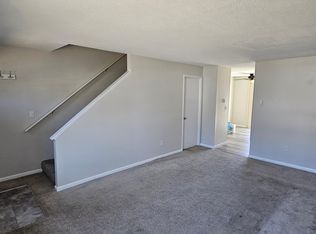 100 Rhoda Ln, Bristol, CT 06010