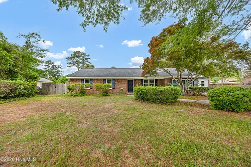917 Wordsworth Dr Photo 1