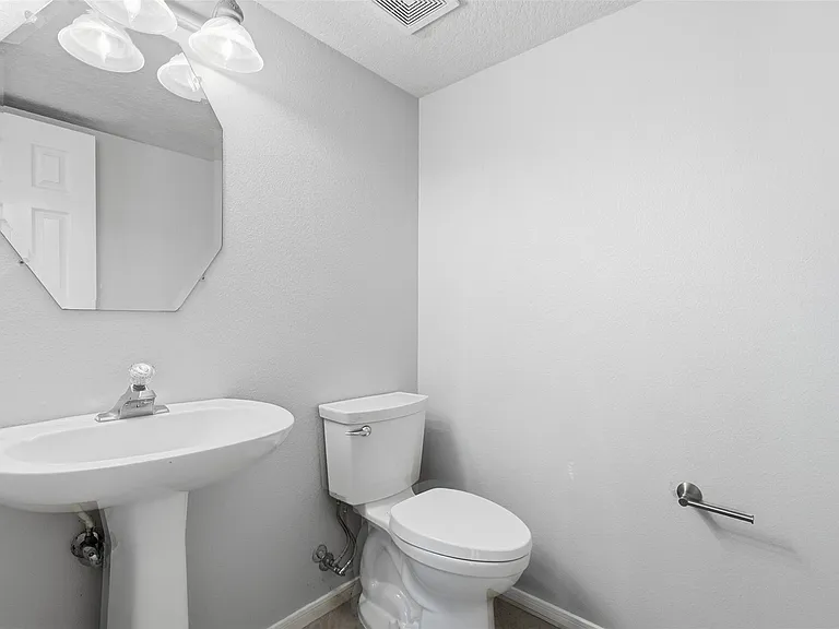 24815 Butterwick Dr — Photo 14