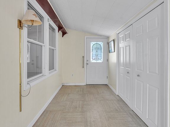 5th image of 43 Park Ave