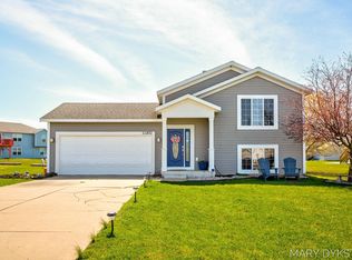 11802 Greenly St, Holland, MI 49424
