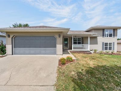 1325 Nathaniel Dr, Lebanon, MO, 65536