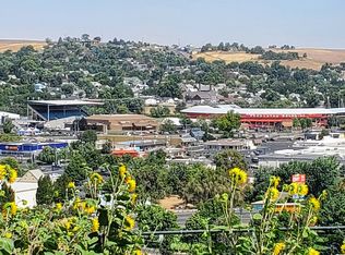 2600 SW Goodwin Ave #10, Pendleton, OR 97801