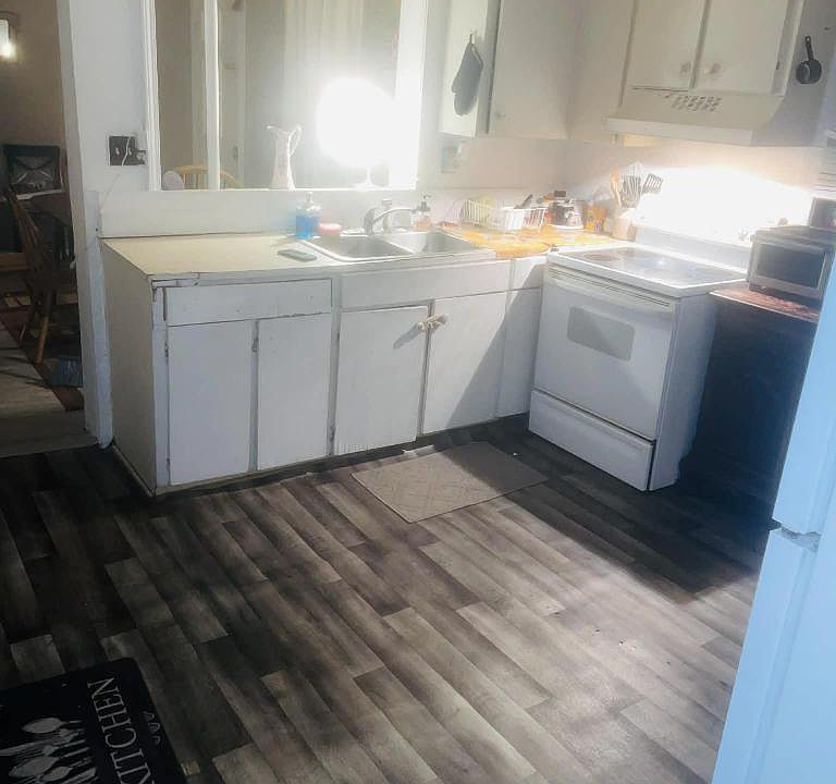 1st image of 147 Hetty Hill St #7