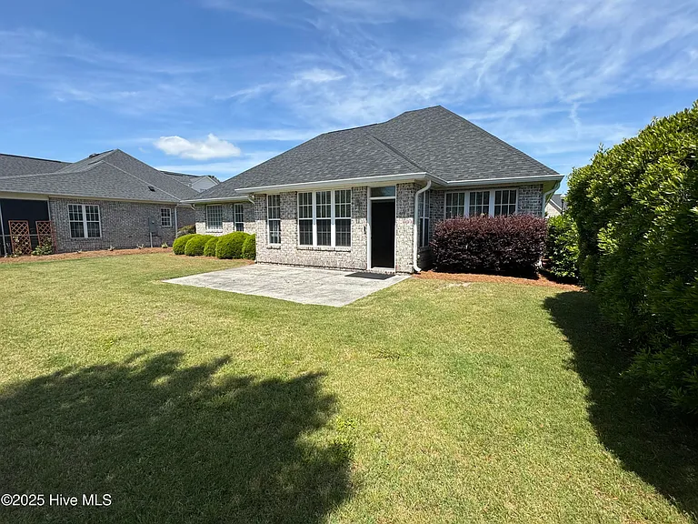 1052 Stonebridge Ln — Photo 21