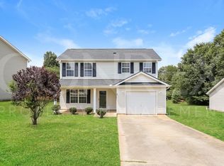 7 Warbler Ct, Simpsonville, SC 29680