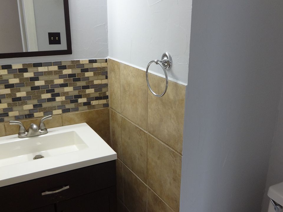 Lower Half Bath