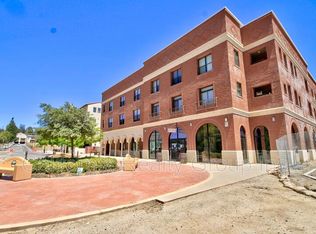 42081 3rd St #222, Temecula, CA 92590