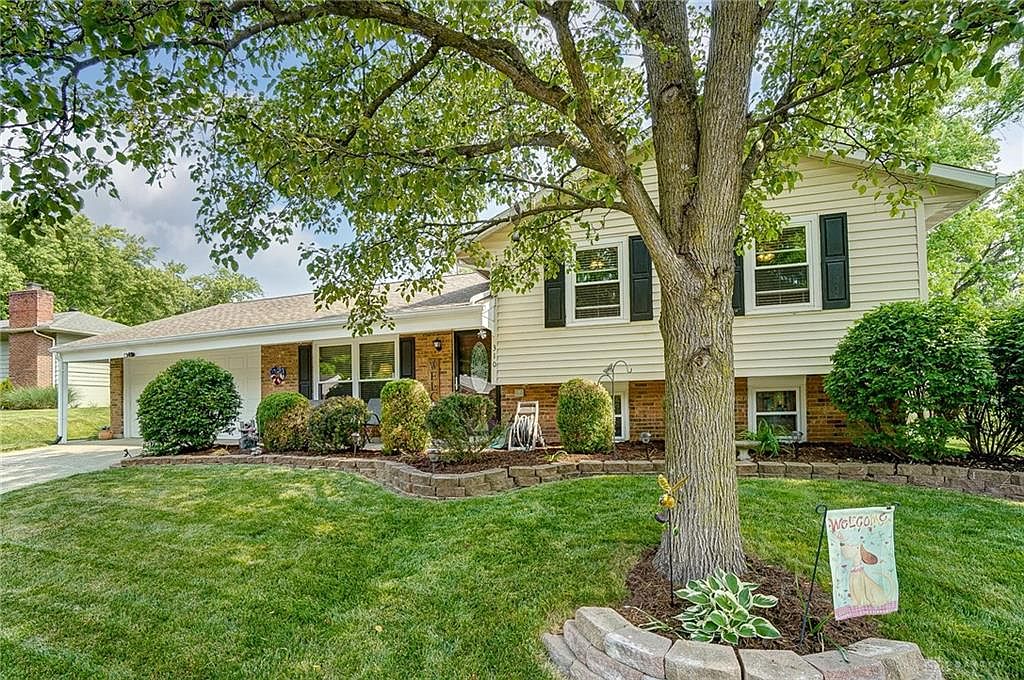 310 Whispering Pnes, Springboro, OH 45066 Zillow
