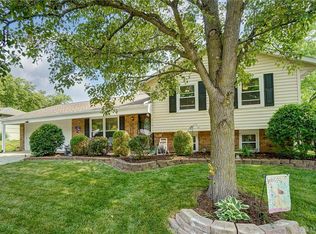 310 Whispering Pnes, Springboro, OH 45066