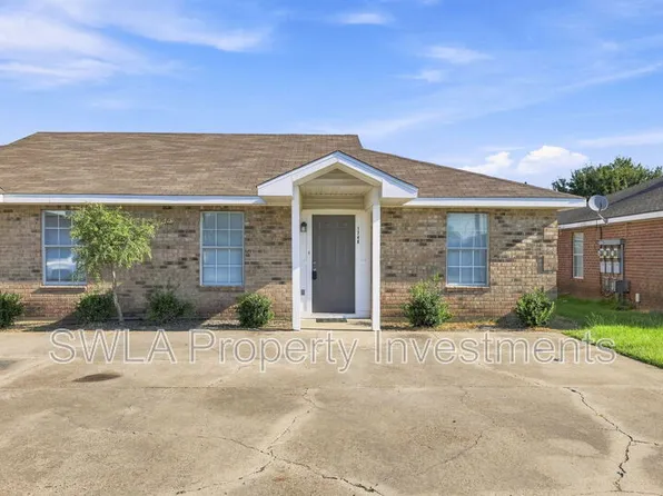 1748 S Tallowood Dr, Lake Charles, LA 70605