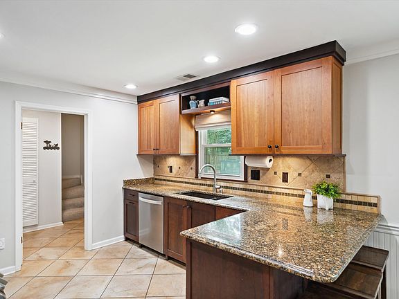 4th image of 8833 Bonnybridge Dr