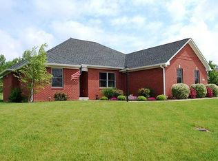 6262 Buck Trail Rd, Indianapolis, IN 46237