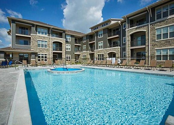 2nd image of 1018 Cherry Blossom Dr