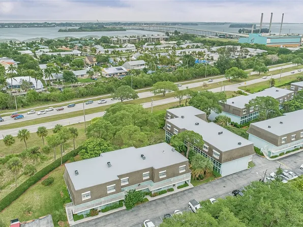 1901 Indian River Blvd #206, Vero Beach, FL 32960