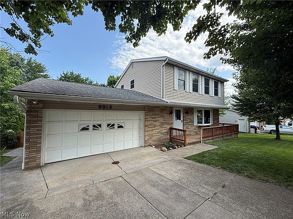 2nd image of 9812 Vienna Dr