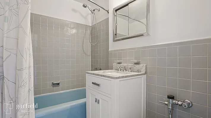 Sold by Garfield Realty  | media 14